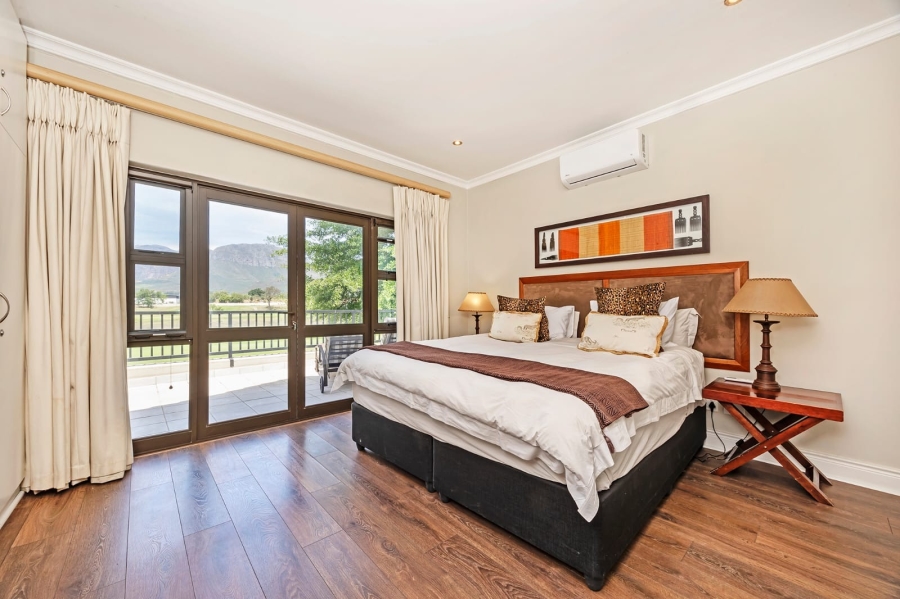 To Let 4 Bedroom Property for Rent in Boschenmeer Golf Country Estate Western Cape